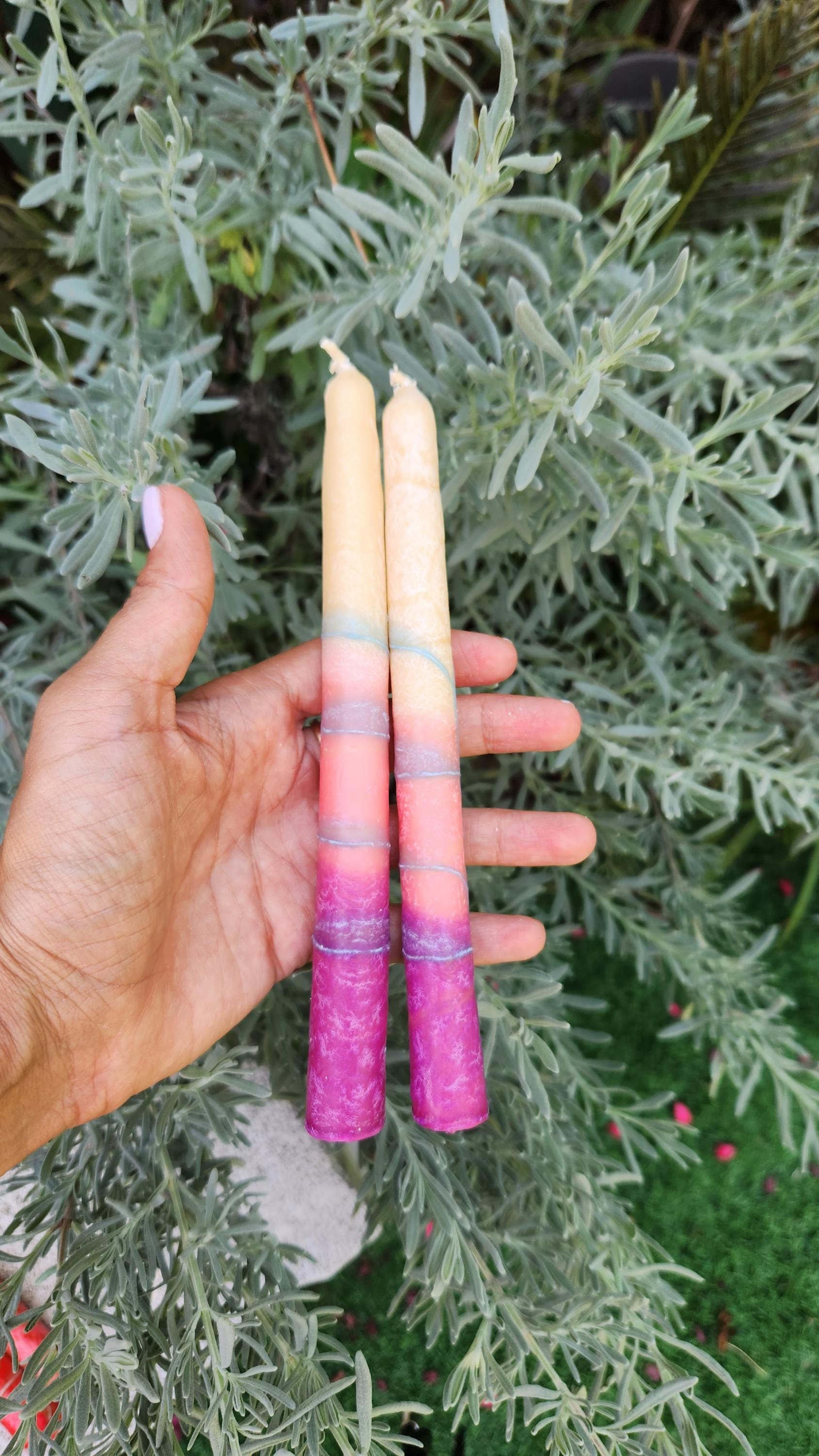 נרות קידוש לשבת נרות שעוות דבורים בעבודת יד לשבת נרות כשרים נרות שבת עבודת יד בישראל אמנות יודאיקה שבת שלום